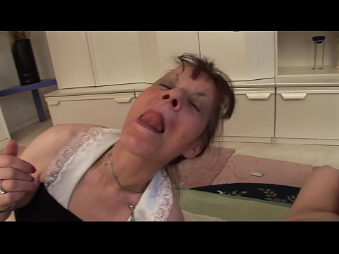❤️ Dve babičky a jeden dedko majú trojku ❤❌ Porno video na sk.wassell.ru ❌️